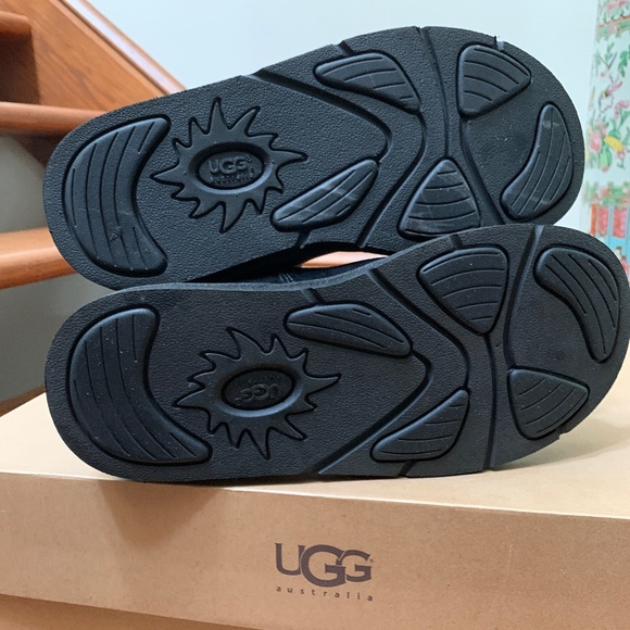 UGG Boots Size 7 - NWB - Picture 5 of 8